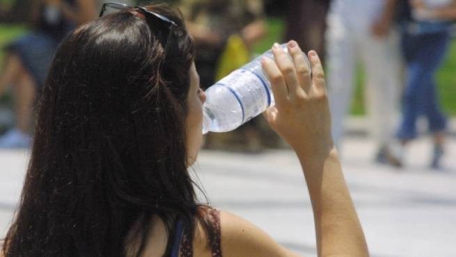 Страны мира с самой дорогой бутылочкой воды: на каком месте Греция