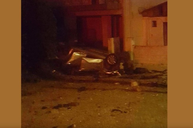В Аспропирго взорвали автомобиль
