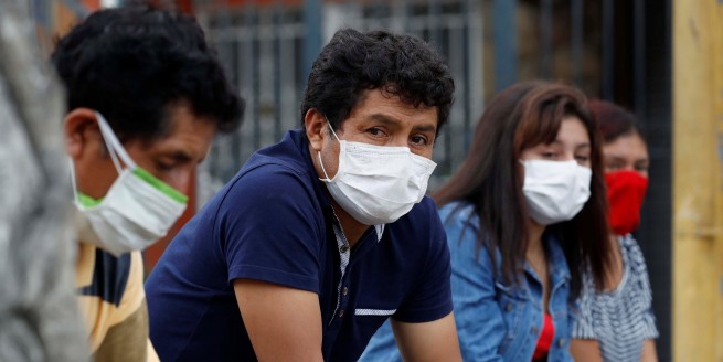 Опрос: 7 из 10 граждан обеспокоены пандемией