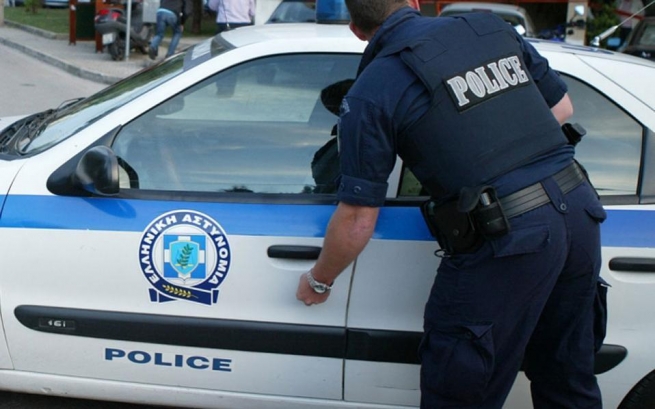 Греческие власти выдали международный ордер за убийство священника
