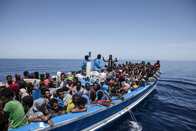 Правозащитники критикуют Грецию за криминализацию мигрантов и преследование НПО