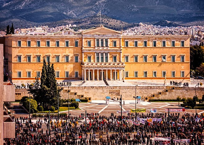 Увлекательная история площади Синтагма в Афинах