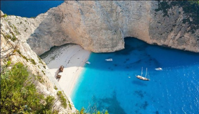 Список Топ-50 пляжей в мире включает в себя два греческих