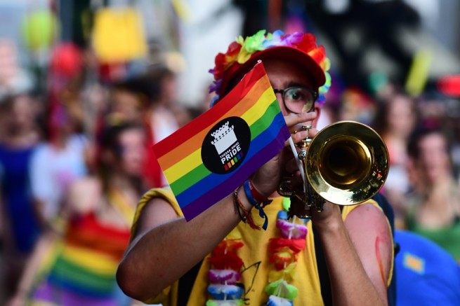 ЛГБТ - полицейских отказались поддержать в гей-параде Europride 2020