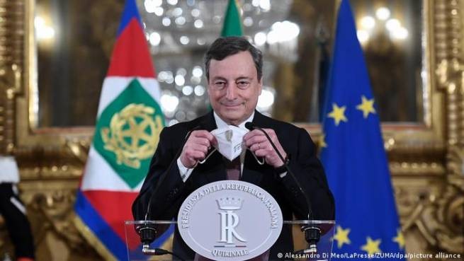 Италия: премьер-министр меняет стратегию борьбы с пандемией