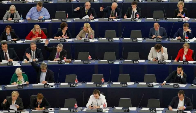 Европарламент одобрил субсидии на занятость в Греции