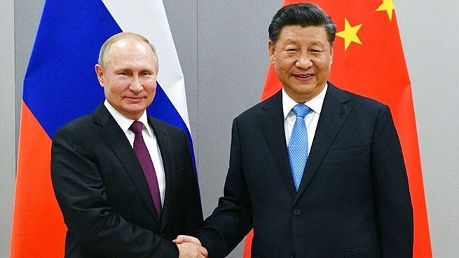 Китай вместе с Россией стремится взять на себя роль «ведущей мировой державы»