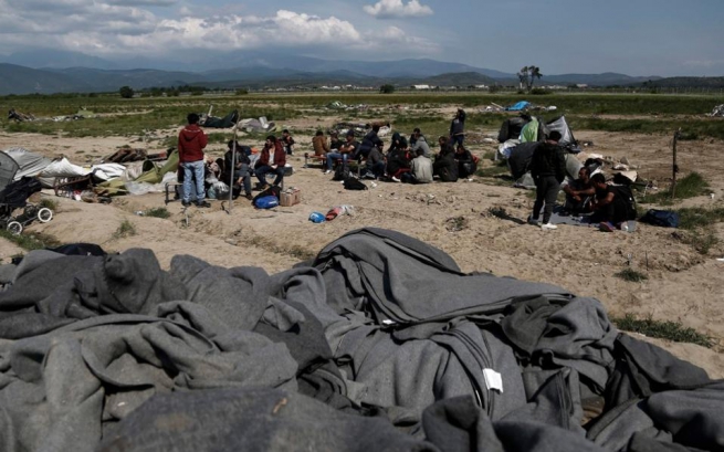 Эвакуация в Идомени завершена, а греческие власти опять не достчитываются мигратнтов