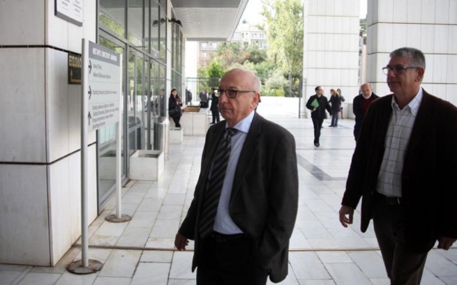 Греция: фигуранты по делу Siemens игнорируют судебный процесс