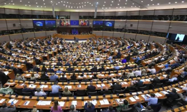 Масштабная реформа миграционного законодательства Евросоюза одобрена Европарламентом