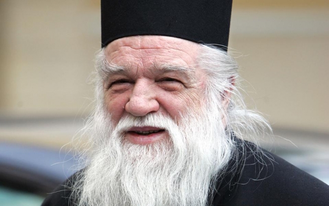 Епископ Амвросий 'проклял' министра образования Греции