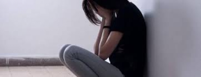 Лесбос: 14-летняя заявила об изнасиловании несовершеннолетним