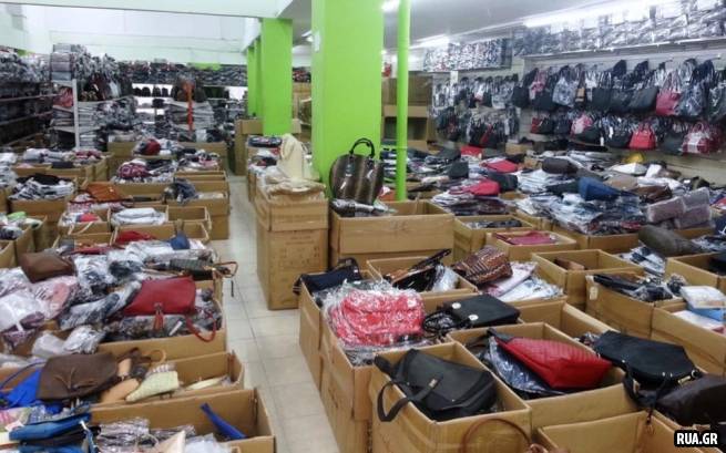Афины: полиция конфисковала 6000 контрафактных продуктов