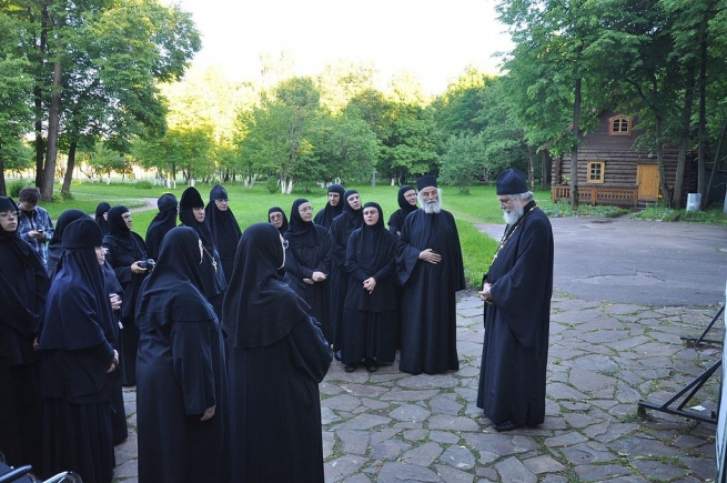 Греческие монахини посетили Россию