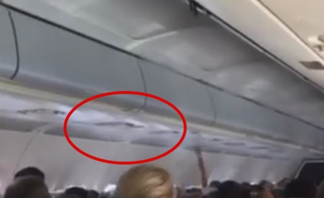 Очевидец снял дым на борту самолета Ираклион - Кишинев