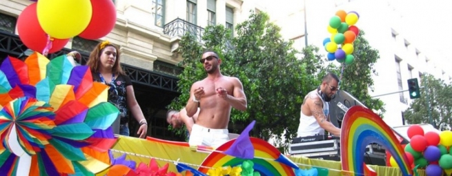 Более 13.000 человек на 6-м параде ЛГБТ в Салониках