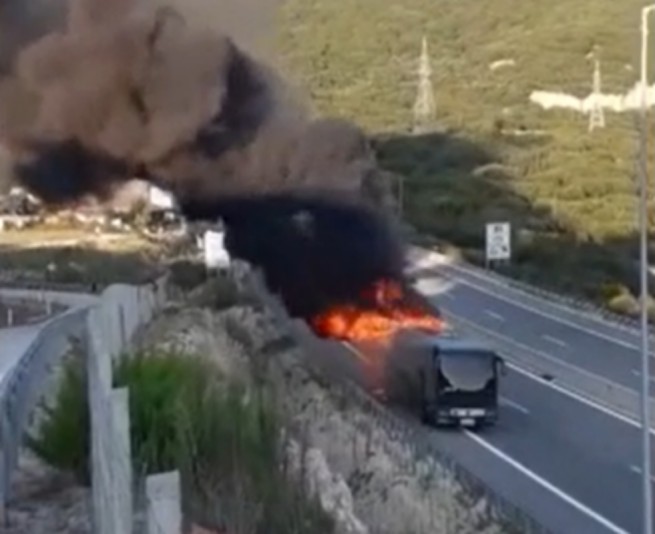 ΚΤΕΛ bus caught fire with 39 passengers