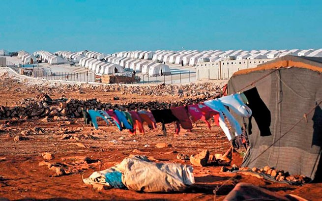 ЕС потратит еще сотни миллионов на беженцев в Турции