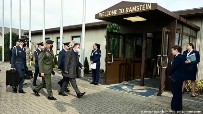 &quot;Историческая&quot; встреча на военной базе США в Рамштайне