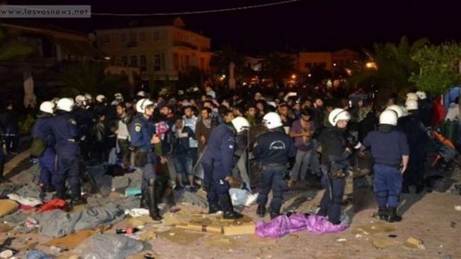 Лесбос: Двадцать шесть человек обвиняются в нападении на мигрантов