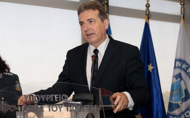 Министр обещает положить конец преступности в центре Афин к концу марта