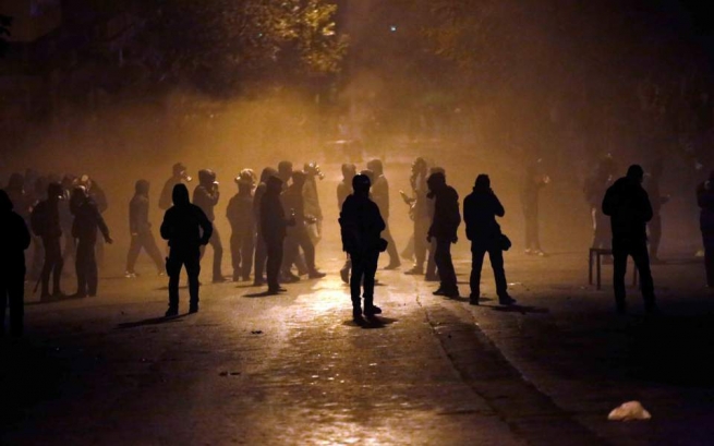 Анархисты взяли на себя отвественость за нападение на полицейских в Салониках