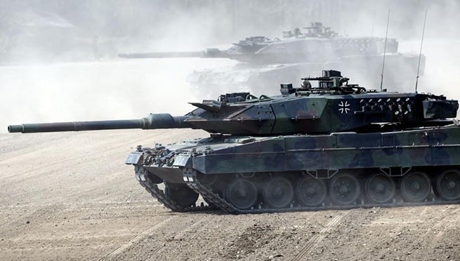 Советник А. Меркель: «Посылка танков на Украину - это путь к Третьей мировой войне»