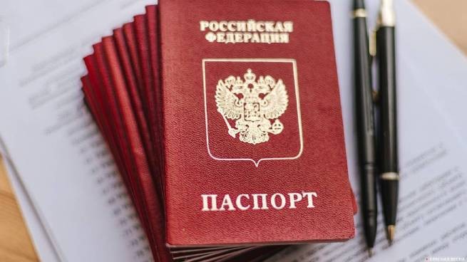 Евросоюз не признает российские паспорта, раздаваемые украинцам