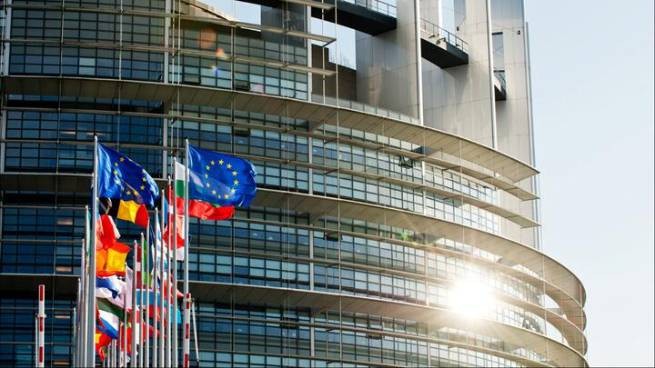 Евросоюз планирует упростить получение постоянных ВНЖ для иностранцев