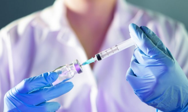 Вакцинация начнется 27 декабря в 5 клиниках Афин