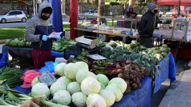 Рынки: производители плодоовощной продукции против доставки ее на дом