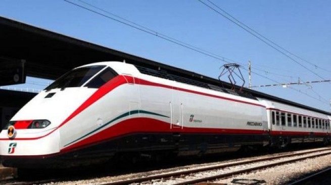 Первые пять суперскоростных поездов прибывают в Грецию летом