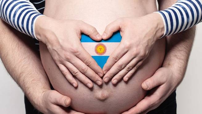 Беременные "оккупировали" Аргентину