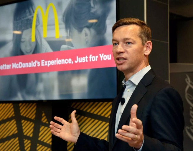 McDonald's: число жертв "эпидемии гамбургеров" в США растет