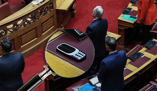 Греческие политики, опасаясь прослушки, пользуются кнопочными телефонами