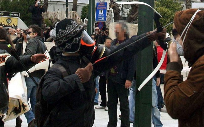 Антитеррористическая операция в Афинах: арестованы 3 анархиста