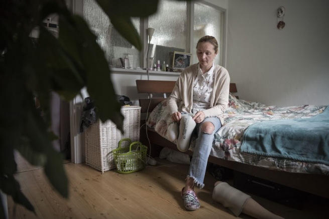 Из Швеции выдворяют украинку, потерявшую ногу во время теракта