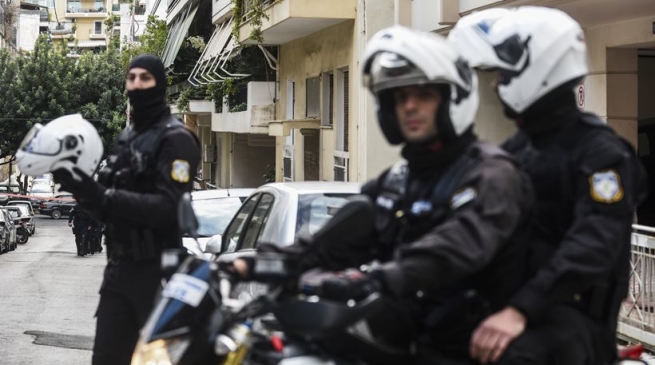 Греция: арестованы неонацисты, готовившие теракты