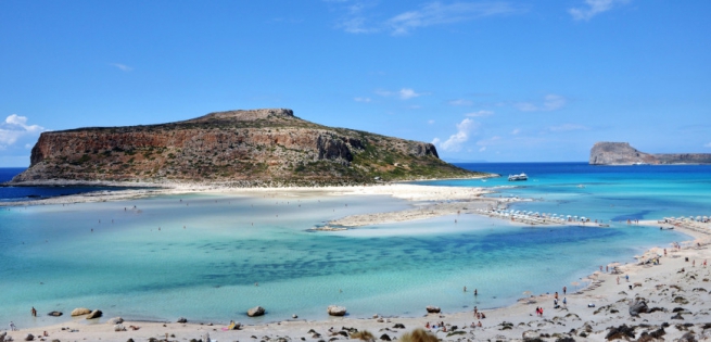 Один из самых красивых пляжей в мире находится на Крите