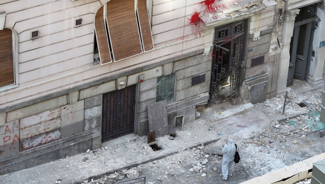 Взрыв в офисе Федерации греческих Промышленников Афин нанес ущерб посольству Кипра