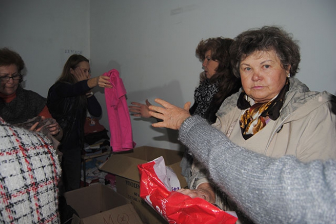 Афины: сбор гуманитарной помощи жителям Донбасса