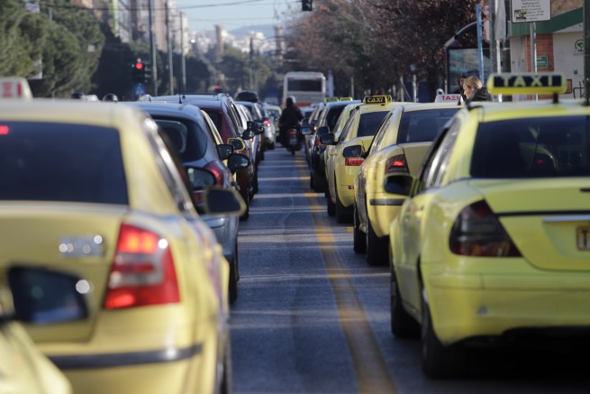 Карантин: число пассажиров в личном транспорте и такси
