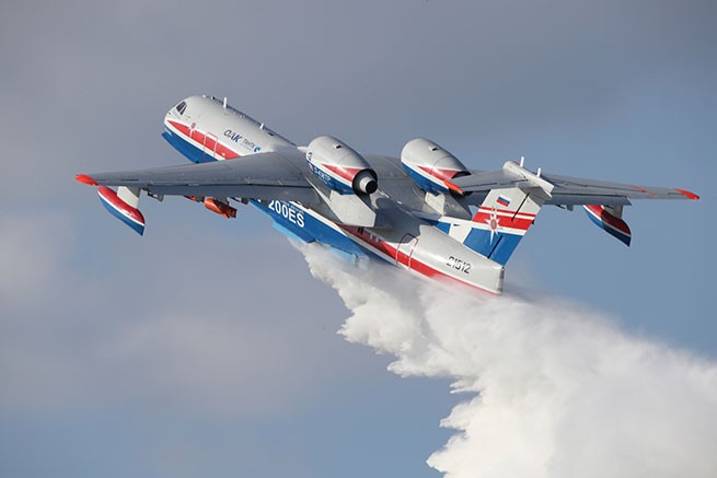 Российский самолет БЕ-200 будет тушить лесные пожары в Греции