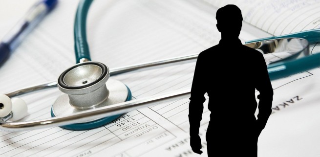 Лже-доктор: медицинская ассоциация Афин начинает проверку дипломов на подлинность