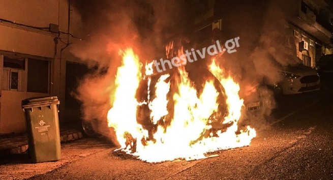 Сожжен автомобиль, принадлежащий турецкому дипломату