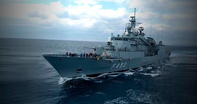 希腊护卫舰“九头蛇” 在红海袭击了两架胡塞武装无人机