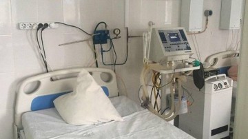 В Салониках скончался от осложнений ковида 20-летний юноша