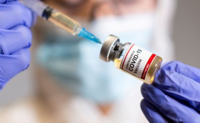 Коронавирус: четвертая доза вакцины