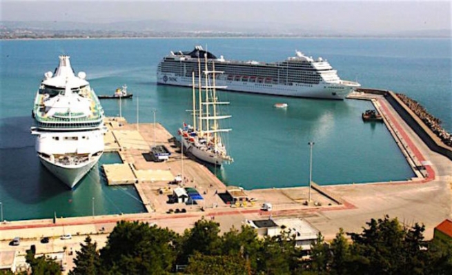Греческий министр судоходства предлагает дьюти-фри порт для круизных туристов