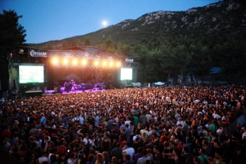 Праздник души и тела: Концерты  в Греции